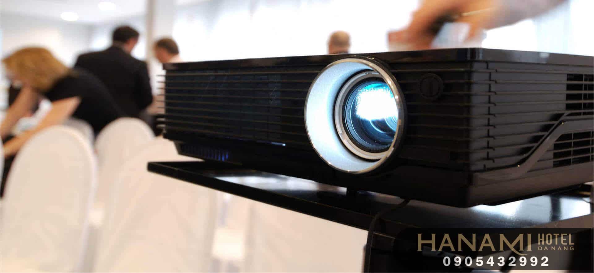 10 địa điểm bán máy chiếu cũ tại Đà Nẵng bạn nên biết 9 Bán máy chiếu cũ tại Đà Nẵng