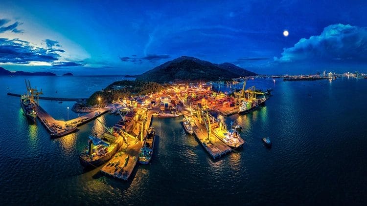 Review Cảng Tiên Sa Đà Nẵng - Cảng biển hút hồn những du khách ghé ngang 14 Cảng Tiên Sa Đà Nẵng