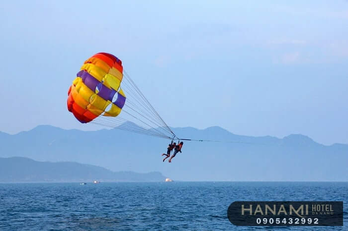 Giá cano kéo dù bay Đà Nẵng