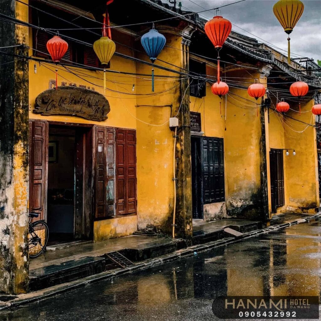 Vẻ đẹp Hội An ngày mưa