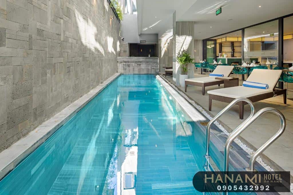 khách sạn có bể bơi gần trung tâm Đà Nẵng