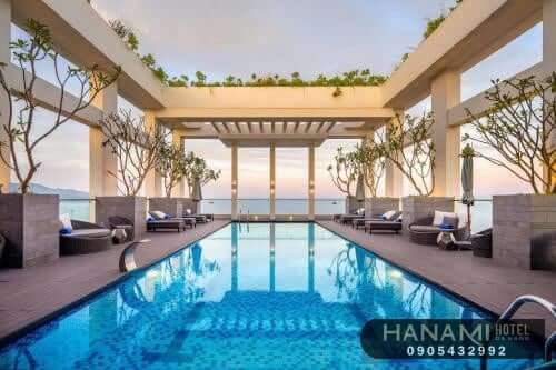 khách sạn có bể bơi gần trung tâm Đà Nẵng