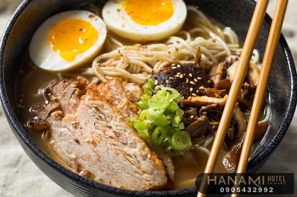 ramen restaurant in da nang