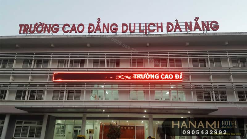 Trường đào tạo ngành khách sạn nhà hàng ở Đà Nẵng: Nên chọn trường nào? 7 Trường đào tạo ngành khách sạn nhà hàng ở Đà Nẵng