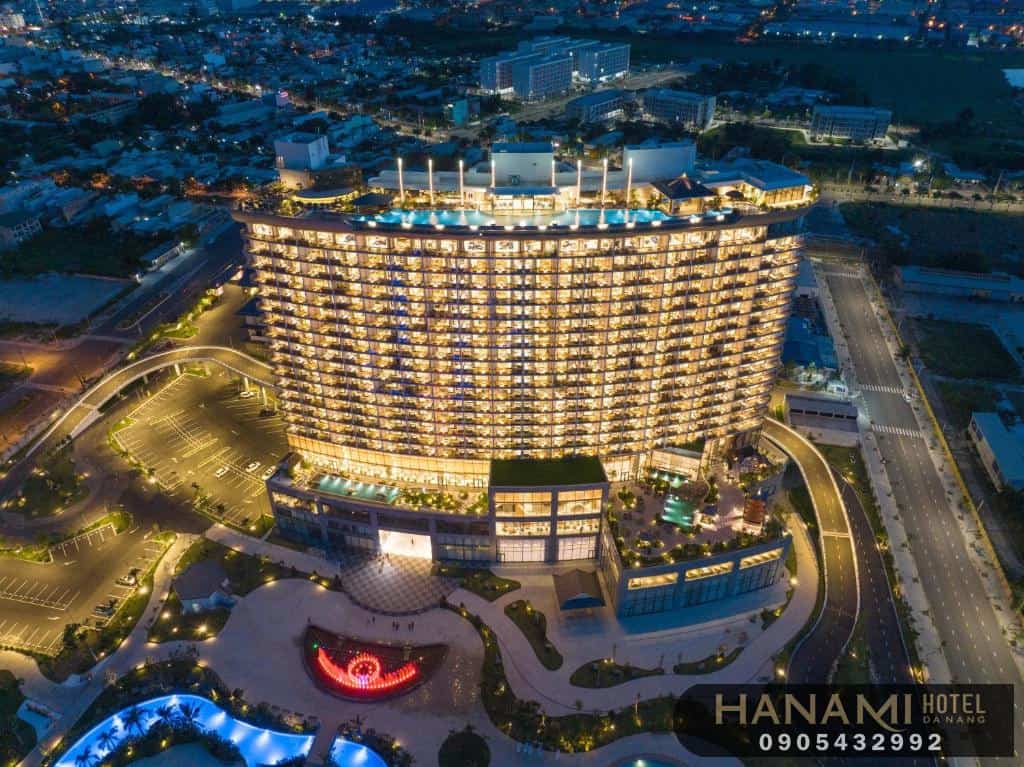 Bãi biển Nguyễn Tất Thành Đà Nẵng có gì thú vị? 8 bãi biển Nguyễn Tất Thành Đà Nẵng