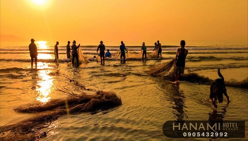 Bãi biển Nguyễn Tất Thành Đà Nẵng có gì thú vị? 3 bãi biển Nguyễn Tất Thành Đà Nẵng