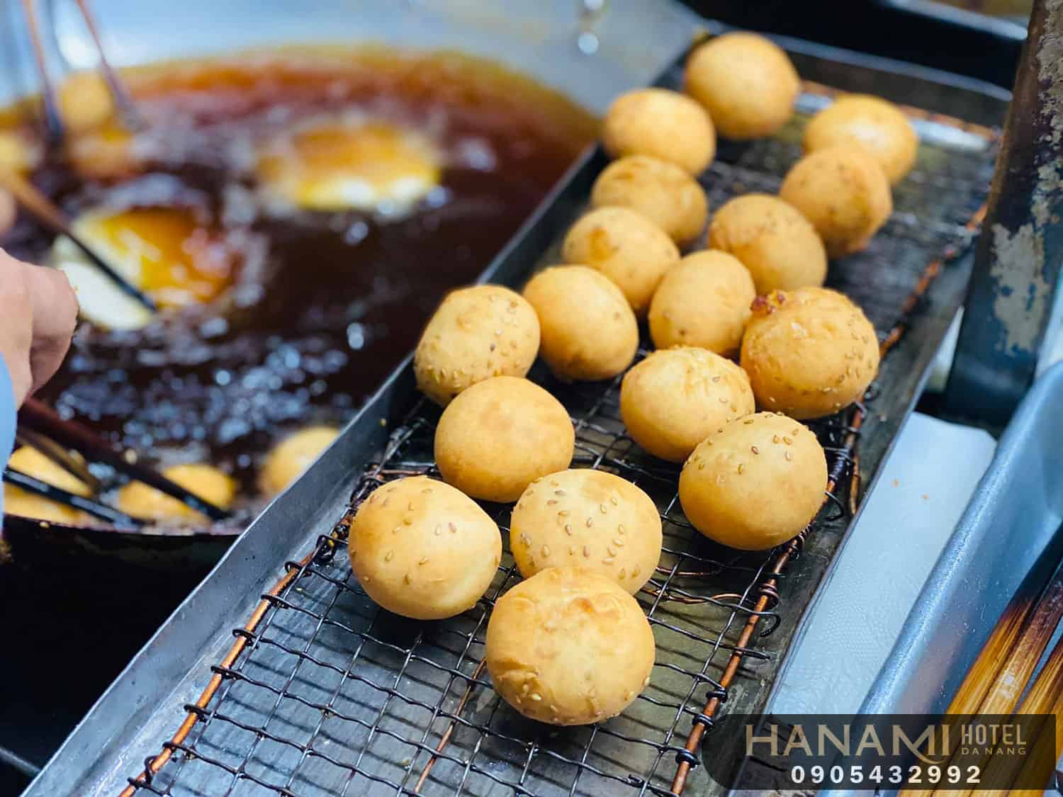 10 địa chỉ bánh tiêu Đà Nẵng thơm ngon không thể bỏ lỡ 8 bánh tiêu Đà Nẵng