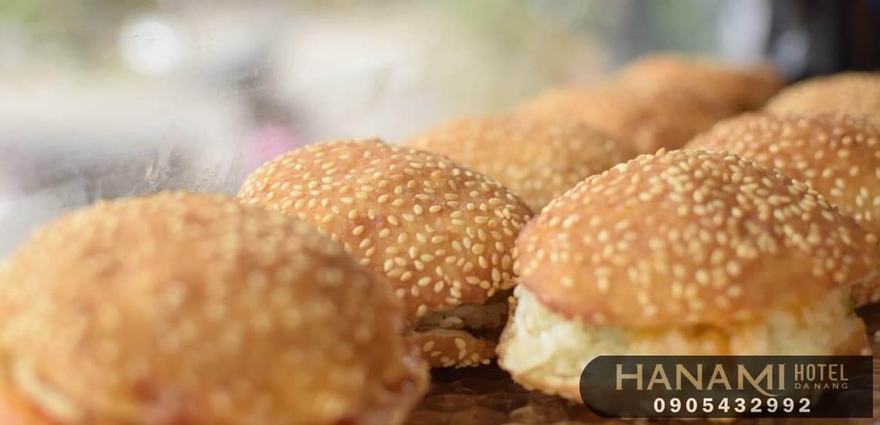 10 địa chỉ bánh tiêu Đà Nẵng thơm ngon không thể bỏ lỡ 4 bánh tiêu Đà Nẵng