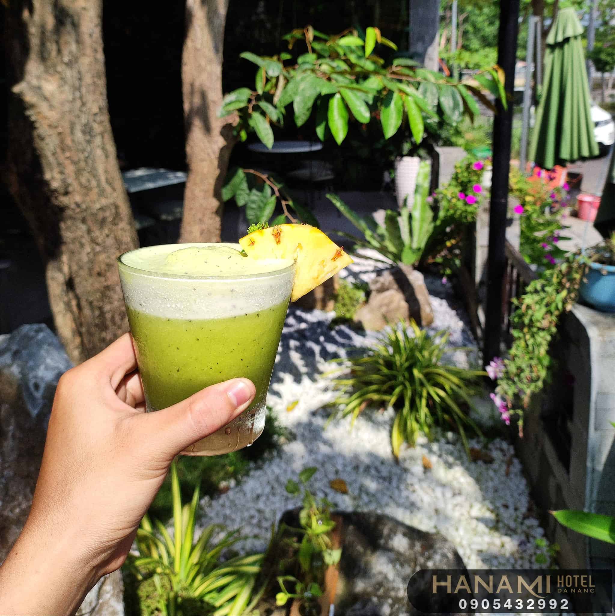 beautiful cafes in cam le da nang