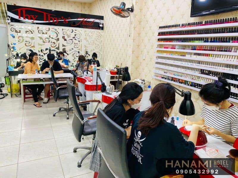 beautiful nail salons in Da Nang 