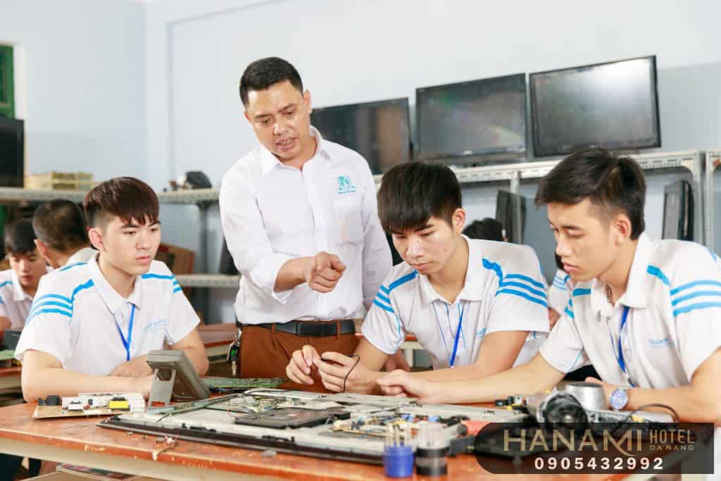 best vocational schools in Da Nang