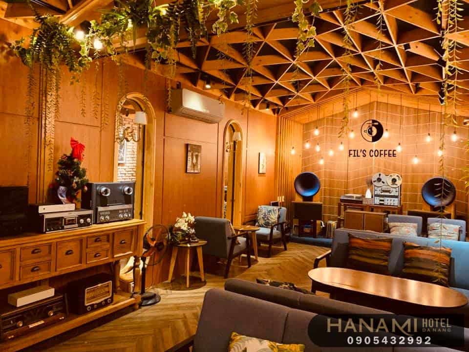 cafes shops in hai chau