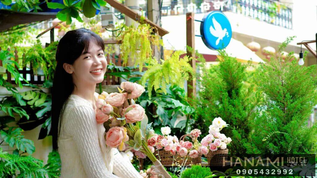 cafes shops in hai chau