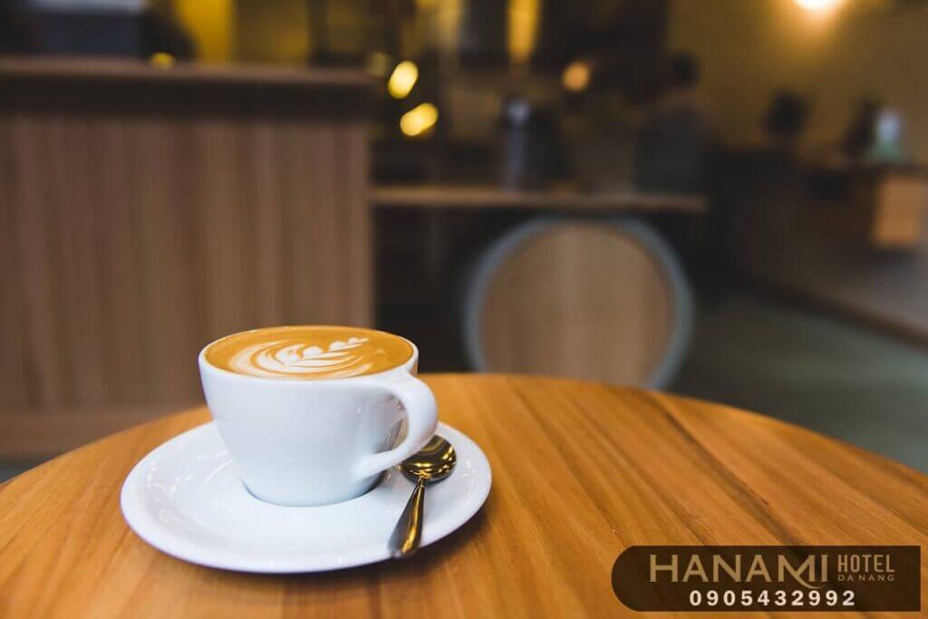 cafes shops in hai chau