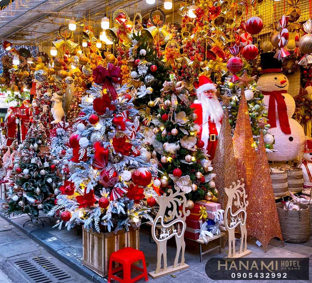 christmas decoration stores in da nang