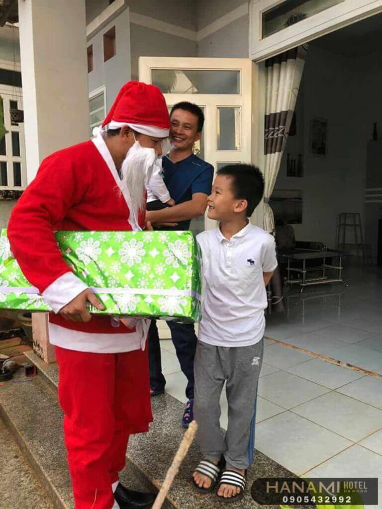dịch vụ tặng quà noel tận nhà tại đà nẵng