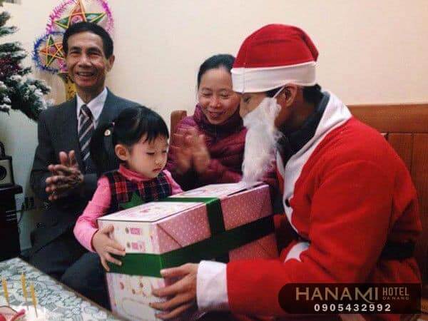 dịch vụ tặng quà noel tận nhà tại đà nẵng