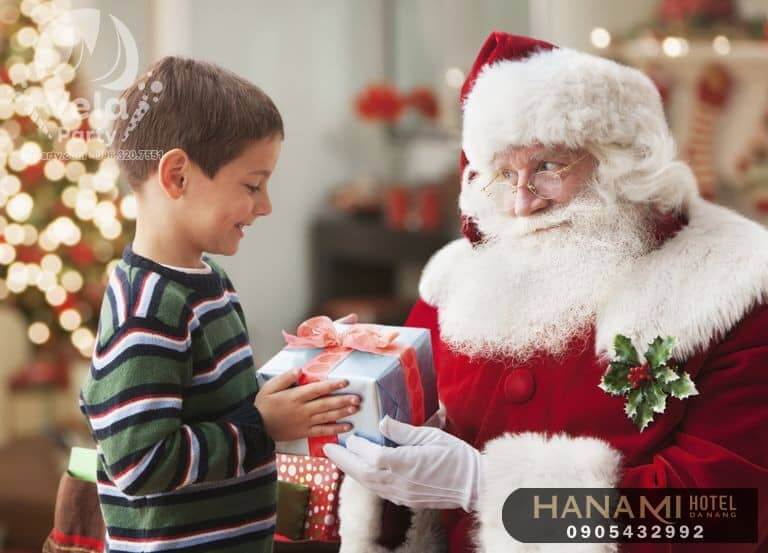 dịch vụ tặng quà noel tận nhà tại đà nẵng