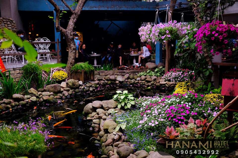Top 15 Beautiful Koi Fish Coffee Shops In Da Nang 14 koi-fish-coffee-shops-in-da-nang