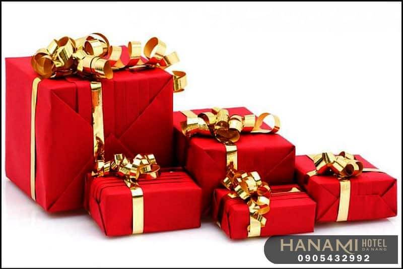 quà giáng sinh cho bé 