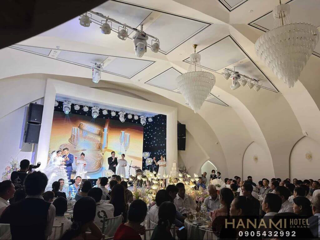 wedding restaurant in da nang