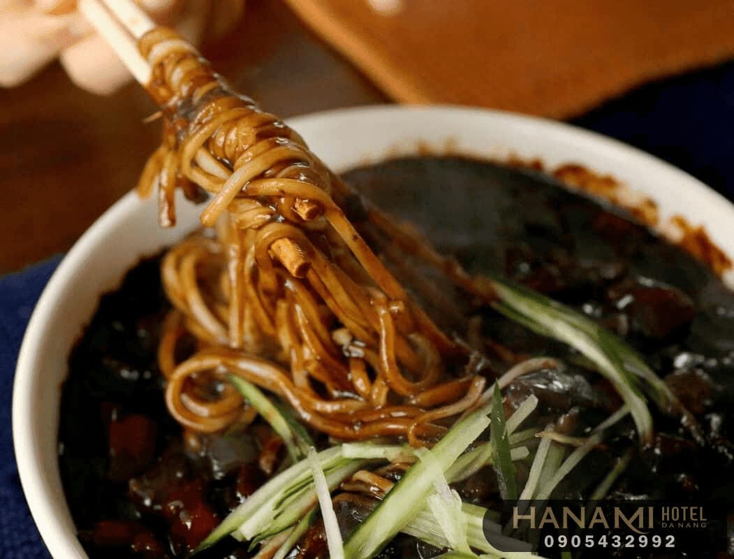 11 quán mì tương đen Đà Nẵng siêu ngon nên thưởng thức 10 mì tương đen Đà Nẵng