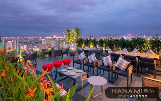 The 8 Best sea view restaurant Danang 4 Best sea view restaurant Danang