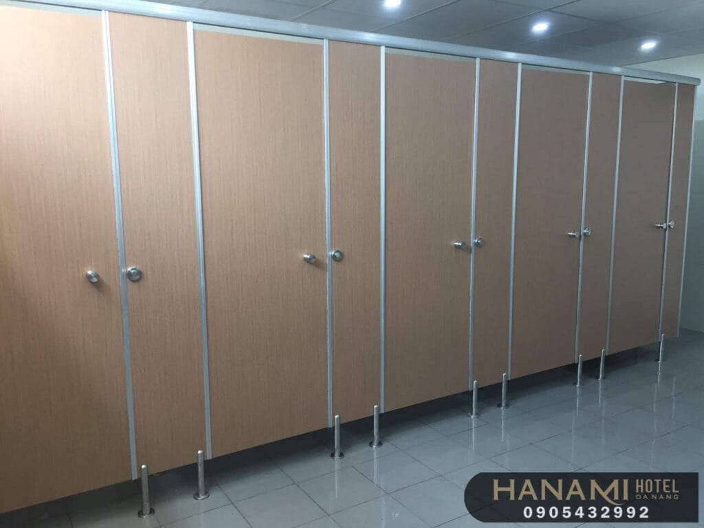 Best toilet partition construction unit in Da Nang