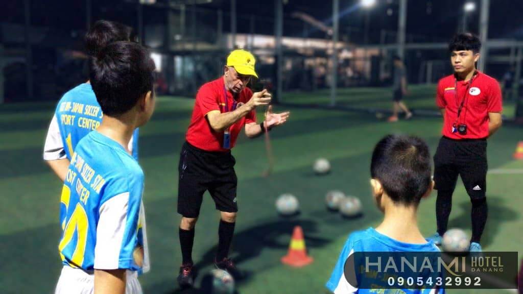 best places for children to learn football in da nang