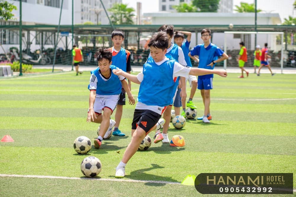 best places for children to learn football in da nang