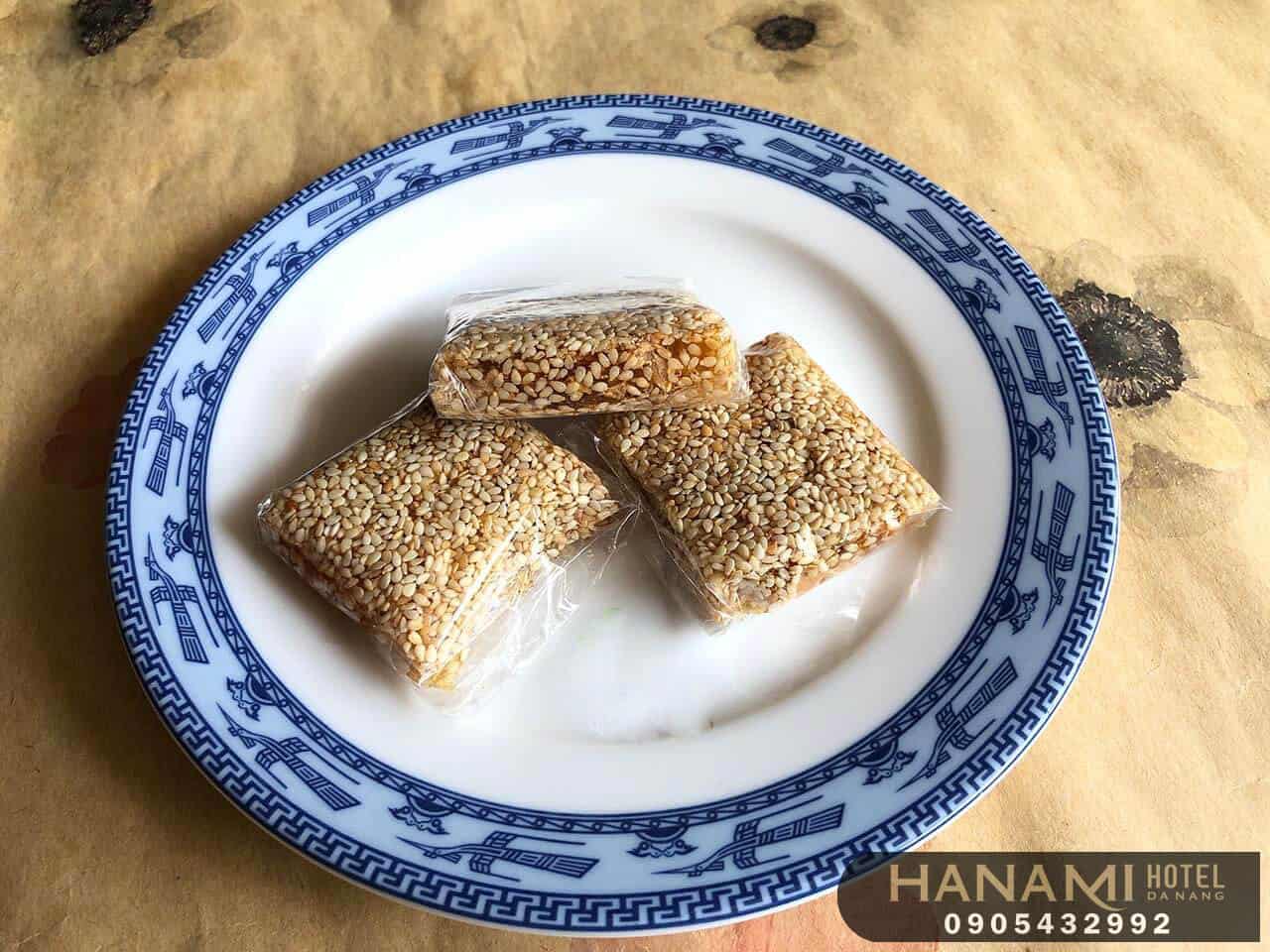 best places to buy chewy sesame peanut candy in da nang