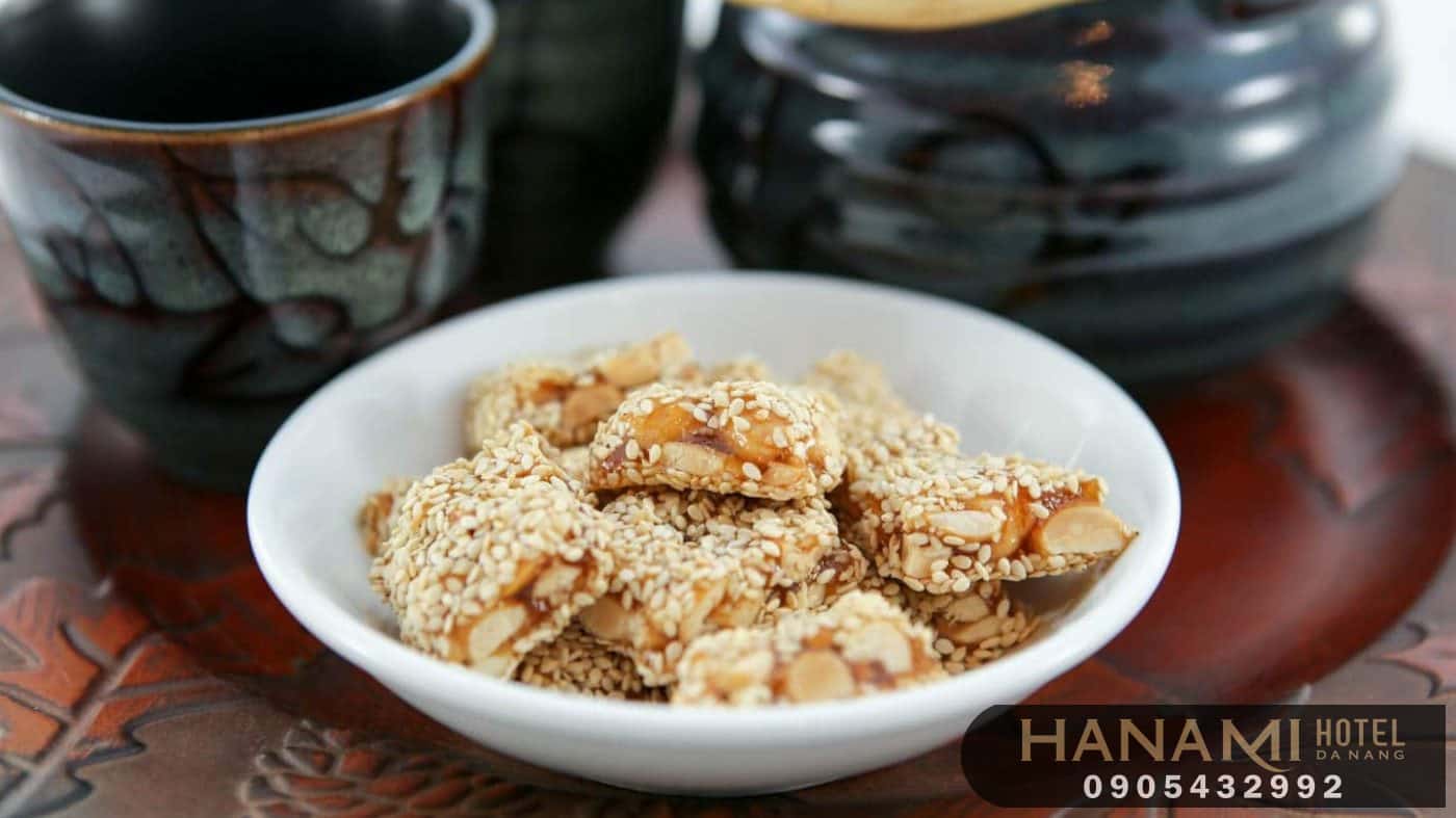 best places to buy chewy sesame peanut candy in da nang