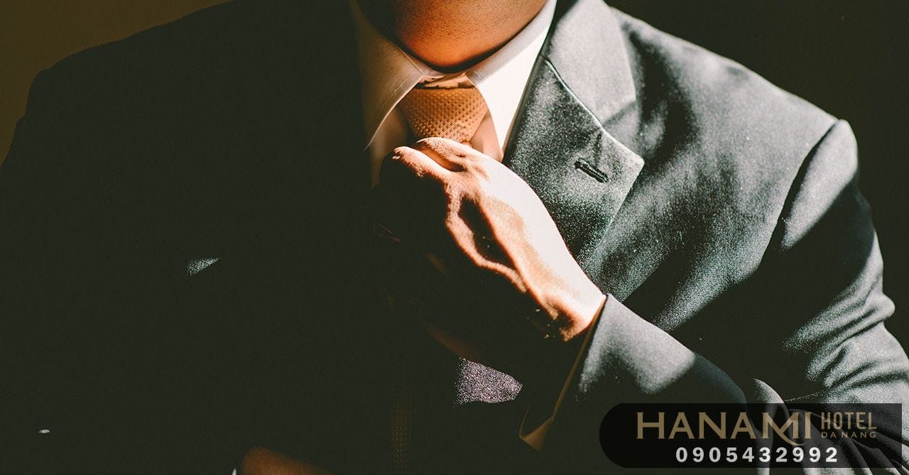 CEO khách sạn là gì