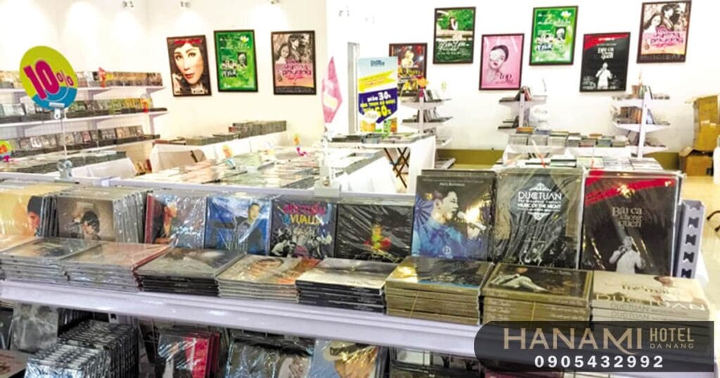 Cửa hàng bán băng đĩa tại Đà Nẵng