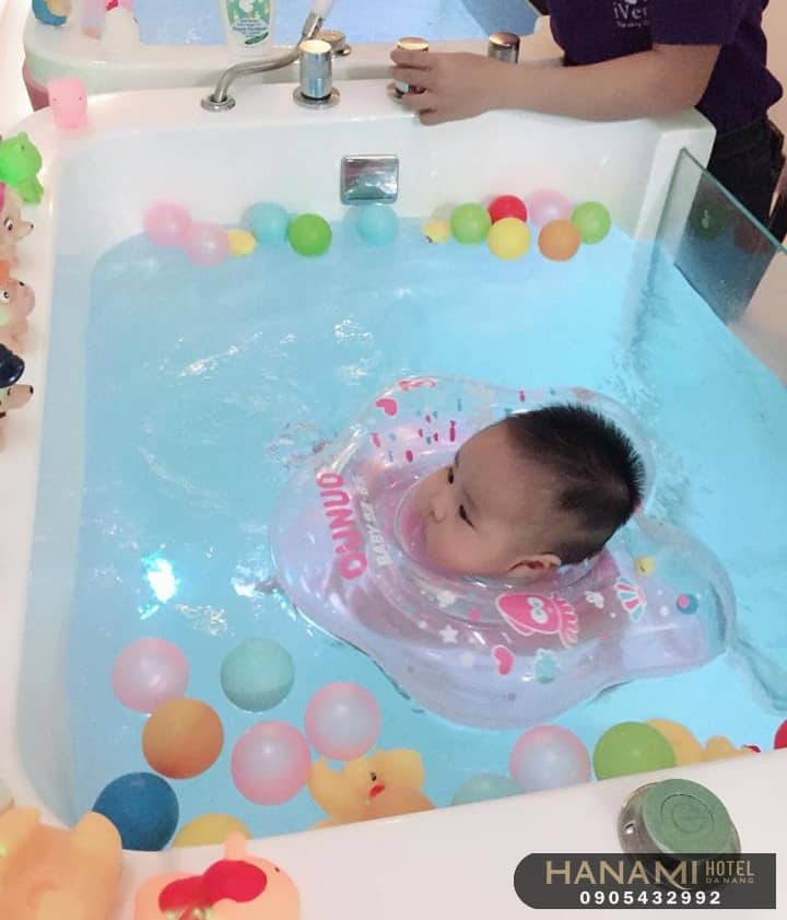 địa chỉ bơi thuỷ liệu cho bé tốt nhất tại Đà Nẵng
