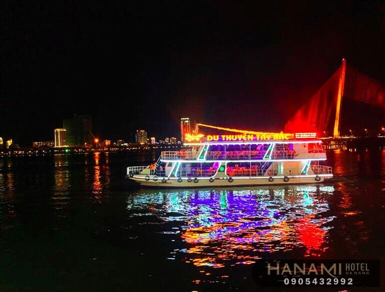 Địa điểm cho thuê du thuyền Đà Nẵng