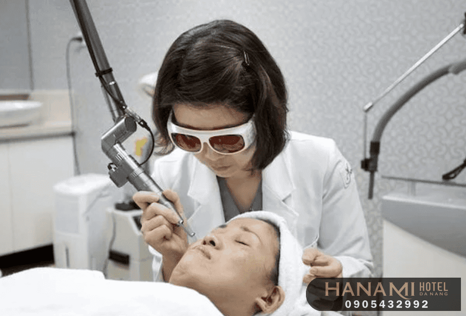 10 địa điểm tẩy nốt ruồi Đà Nẵng uy tín nhất 2 Tẩy nốt ruồi Đà Nẵng