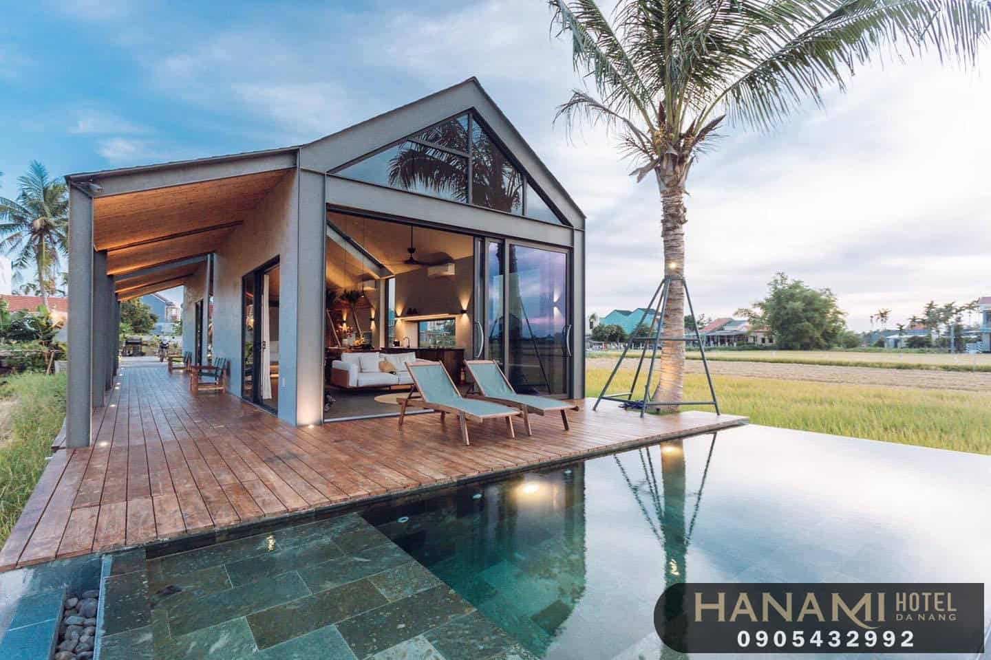 where to stay danang or hoi an