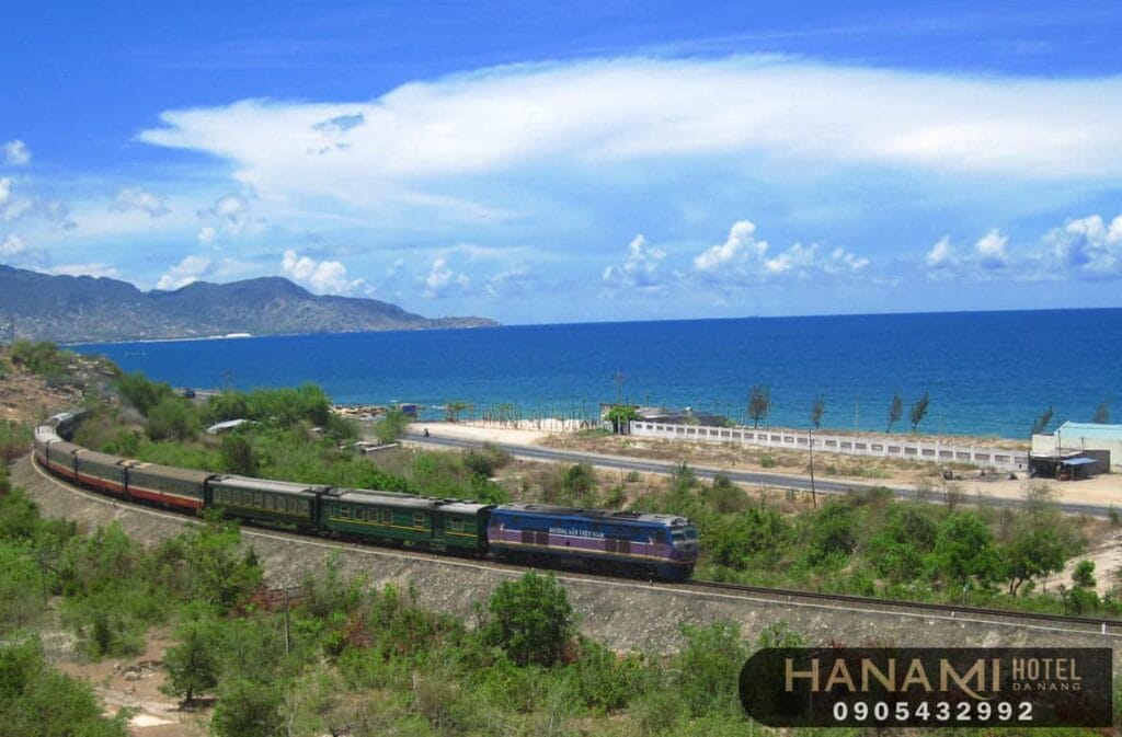Discover best train Hanoi to Da Nang 2 best train Hanoi to Da Nang