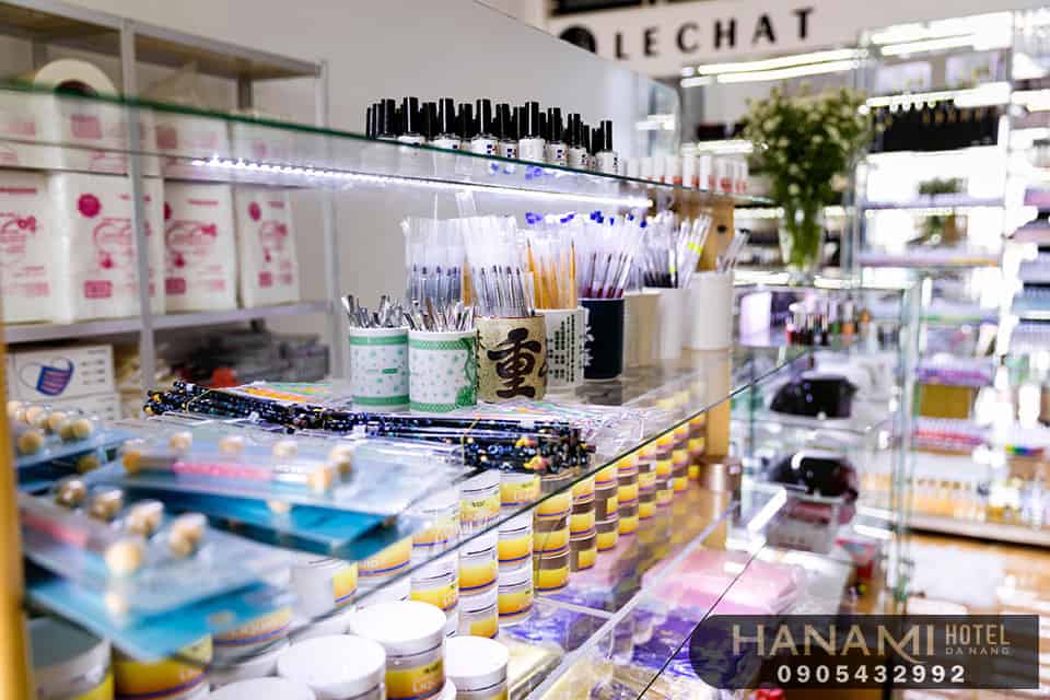 cửa hàng phụ kiện nail Đà Nẵng