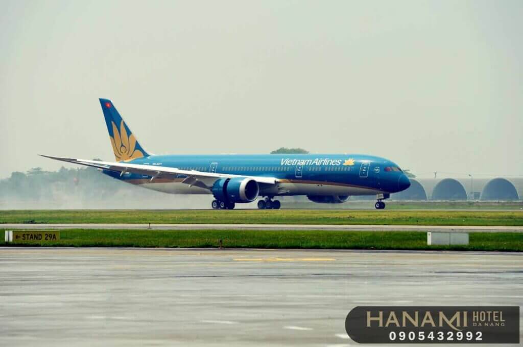 how to go to da nang from ha noi