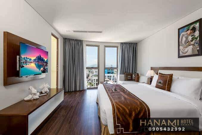 Homestay Da Nang has a swimming pool