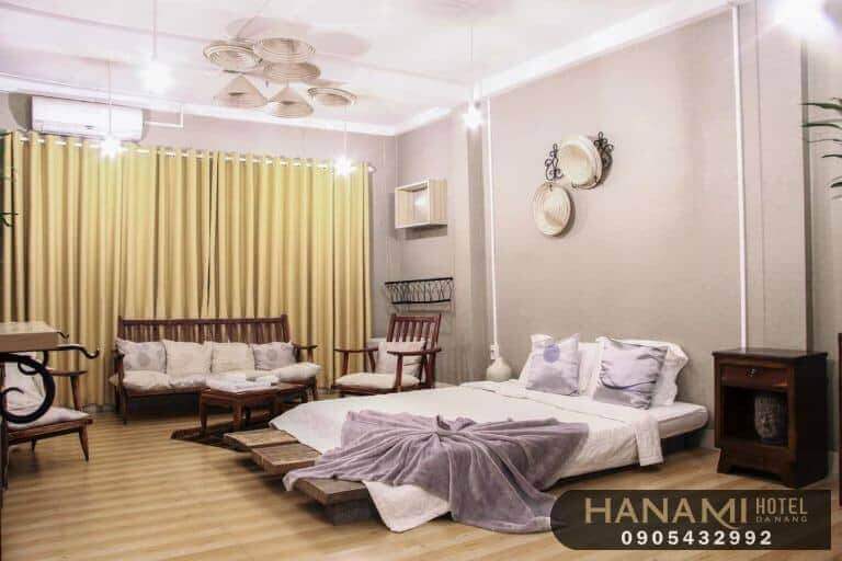 Homestay Da Nang has a swimming pool