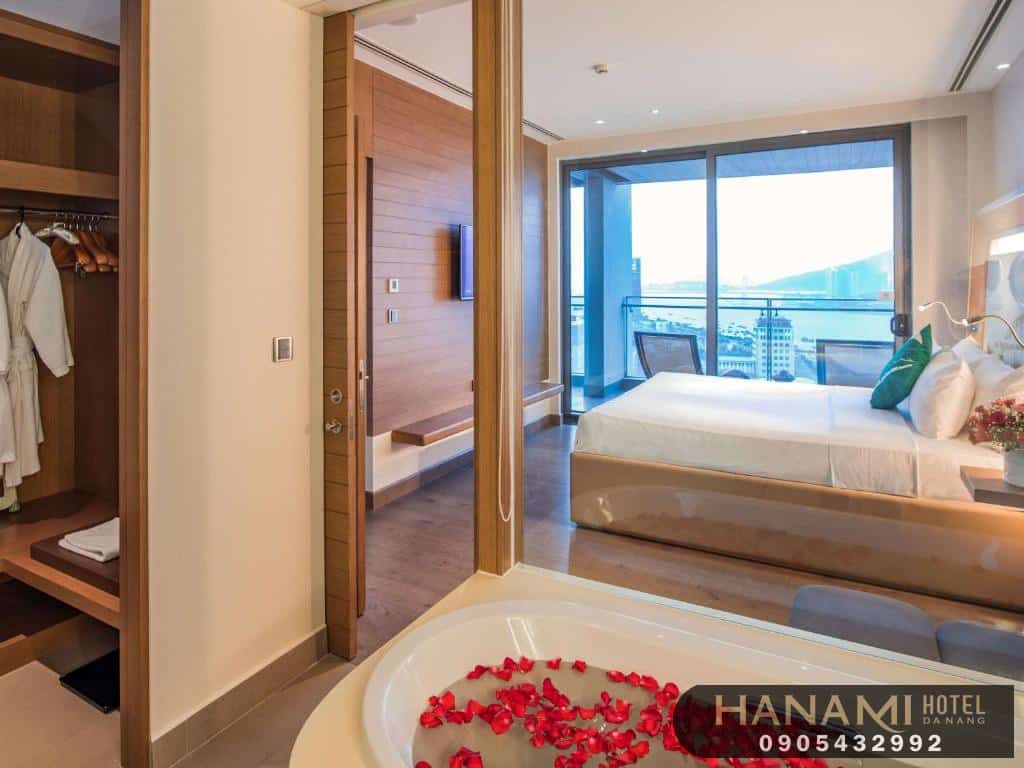 Novotel Danang Hotel