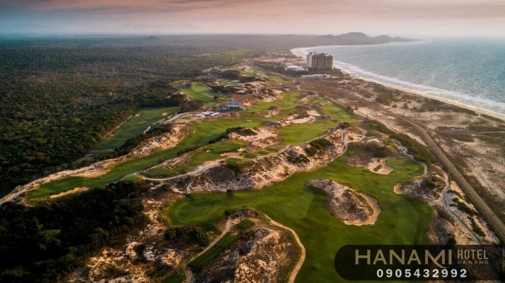 What is golf tourism?