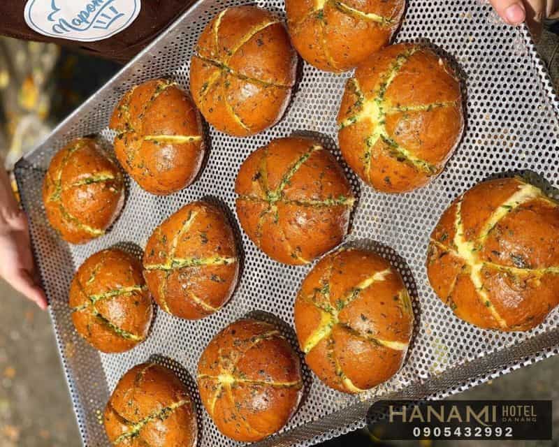 bánh mì bơ tỏi phô mai ngon nhất Đà Nẵng