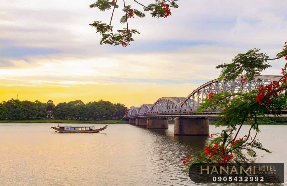 best Hue tourist attractions