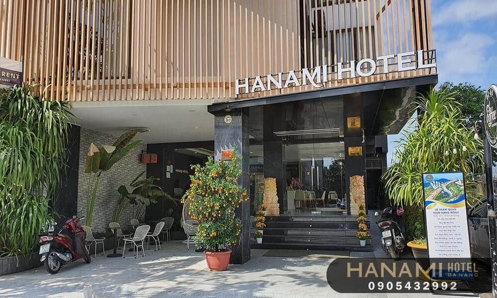 best hotels near da nang polytechnic university