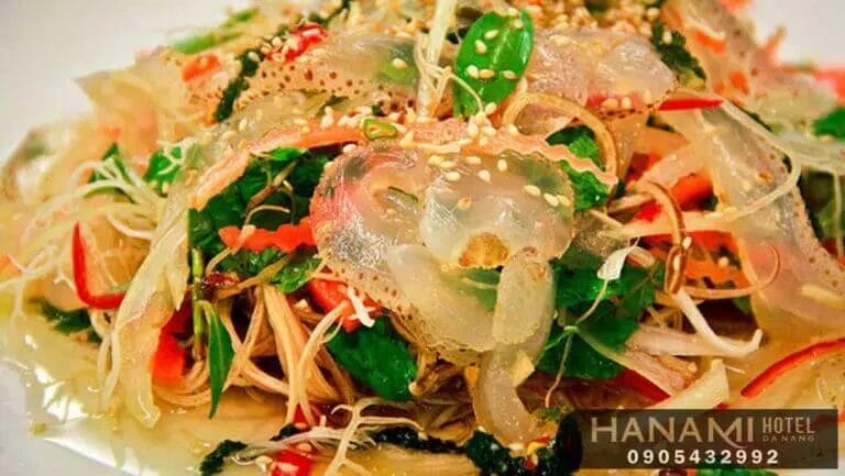 best places to enjoy jellyfish salad Danang