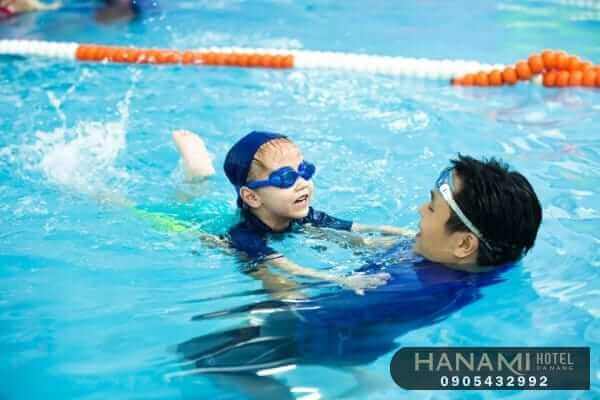 best places to learn swimming in Da Nang